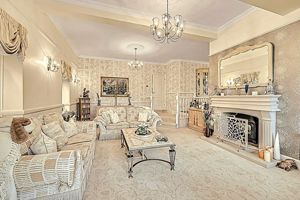 Living Room- click for photo gallery